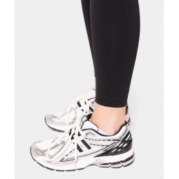 Modelujące legginsy damskie Carpatree bezszwowe Accolade czarne