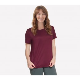 Koszulka damska Skechers Go Dri Swift Tee burgundowa - TS104
